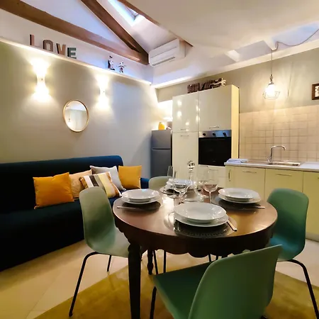 La Serenissima San Marco - Elegant 2br With Roof Terrace Venedig