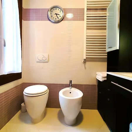 La Serenissima San Marco - Elegant 2br With Roof Terrace Apartment Venedig