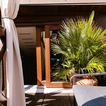 La Serenissima San Marco - Elegant 2br With Roof Terrace Apartment