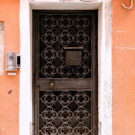 La Serenissima San Marco - Elegant 2br With Roof Terrace * Venedig